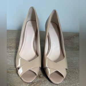 NWOT Cole Haan Women's Patent Beige Peep Toe Heels 7